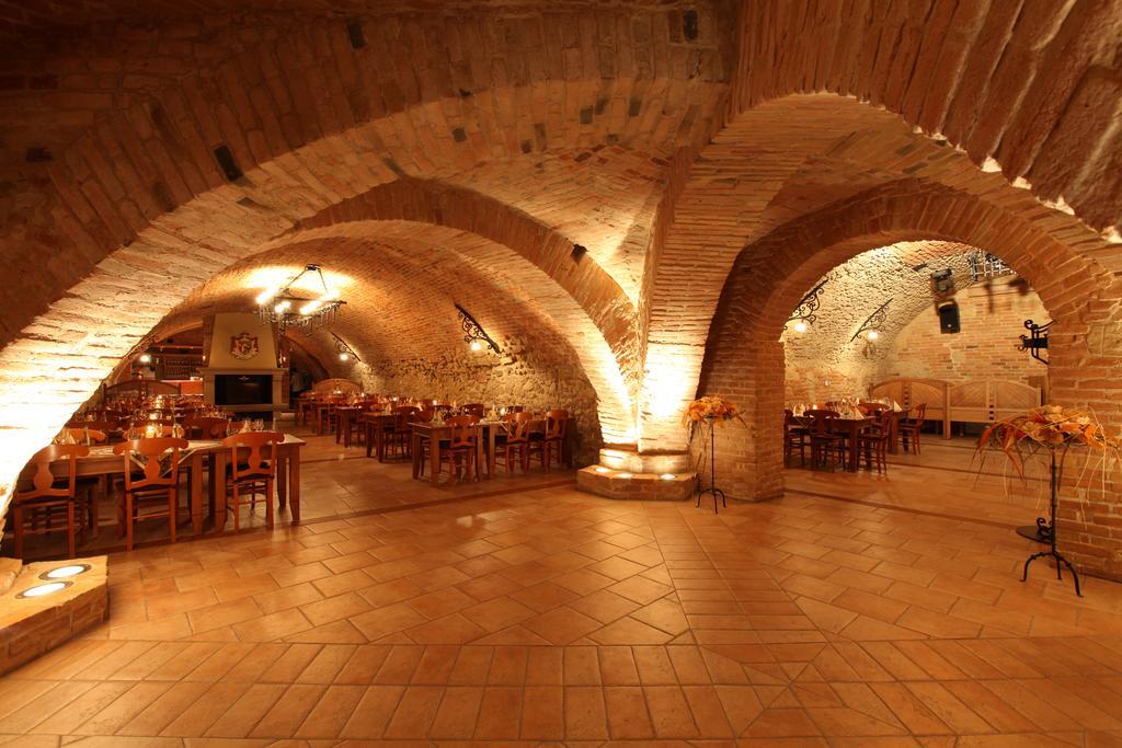 Hotel Akademie A Depandance Vila Jarmila Velké Bílovice Екстериор снимка